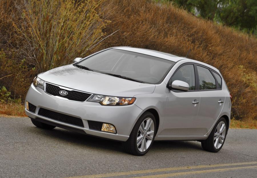  Kia Forte 5-Door 2011 года  (фото 35 из 89)